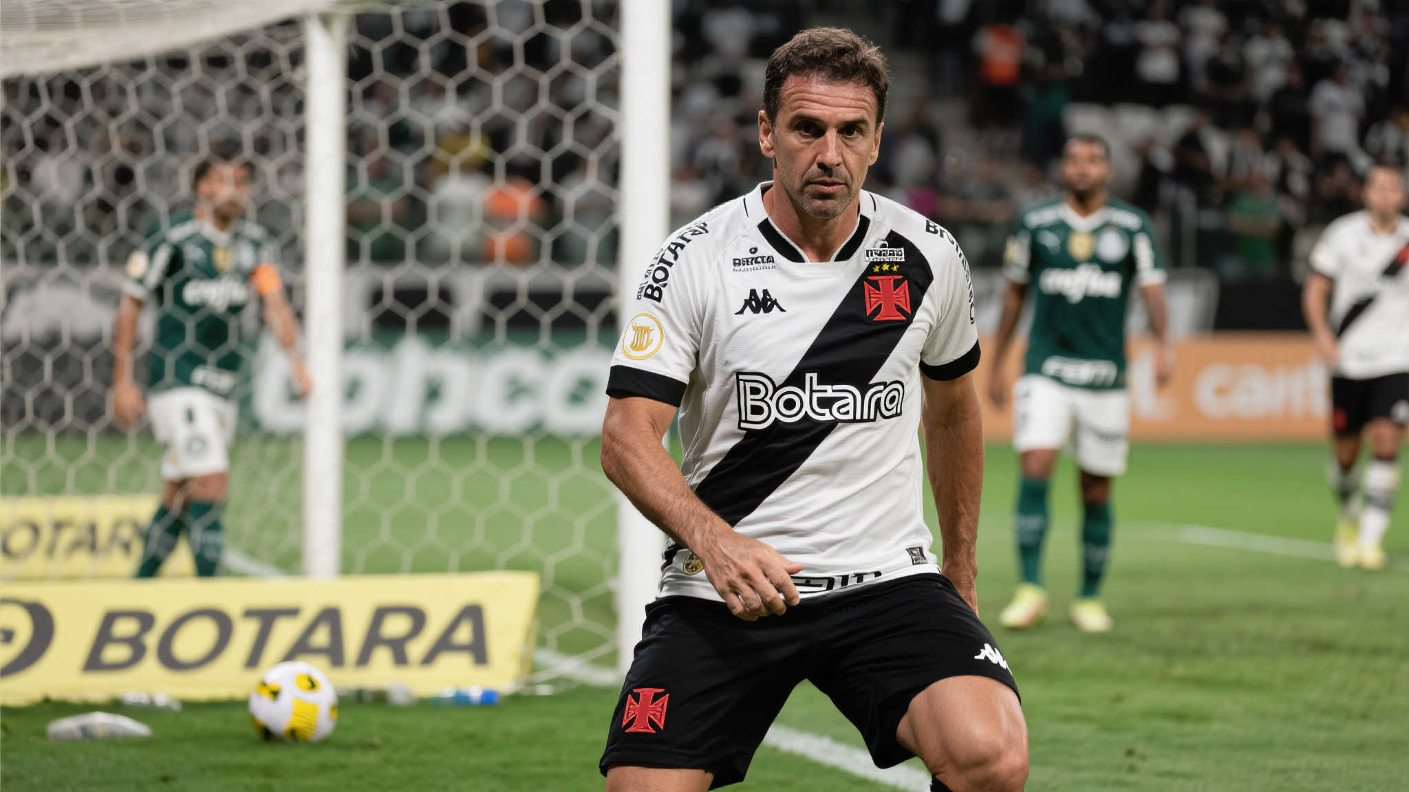 恩里克赞博塔弗戈防守表现,超越联队水准 恩里克近期评价称:“博塔弗戈近年来展现出的坚韧风格